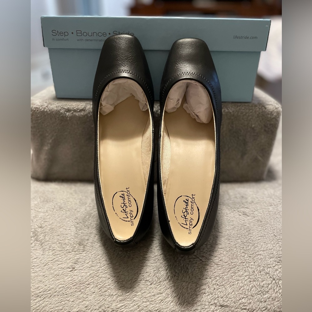 Brand new in box Life Stride size 9.5 wedge heels